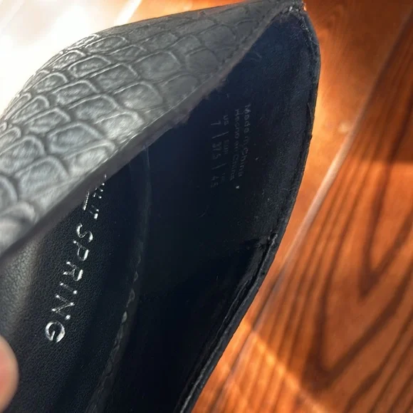 Call it Spring Heels - Picture 4 of 4